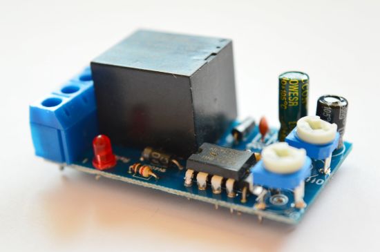 Picture of DC motor reverse polarity cyclic timer switch time repeater 165/75 2A 12V