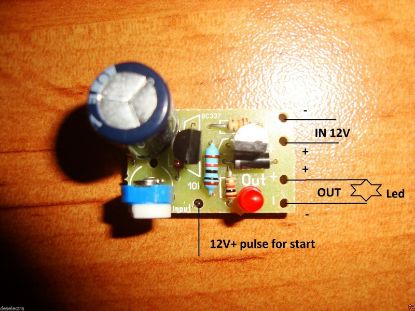 Picture of mini timer switch relay 1 to 190 sec delay off led lights 12V+ acivating kit