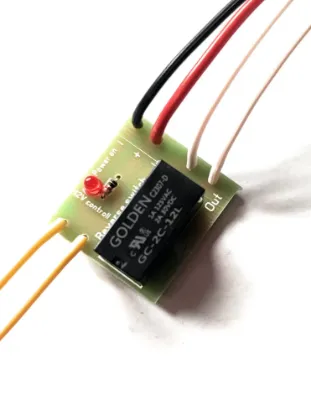 Picture of DC Motor Reverse Polarity Switch – DPDT Relay Module, 2A, 12V, for Chicken Coop Motors